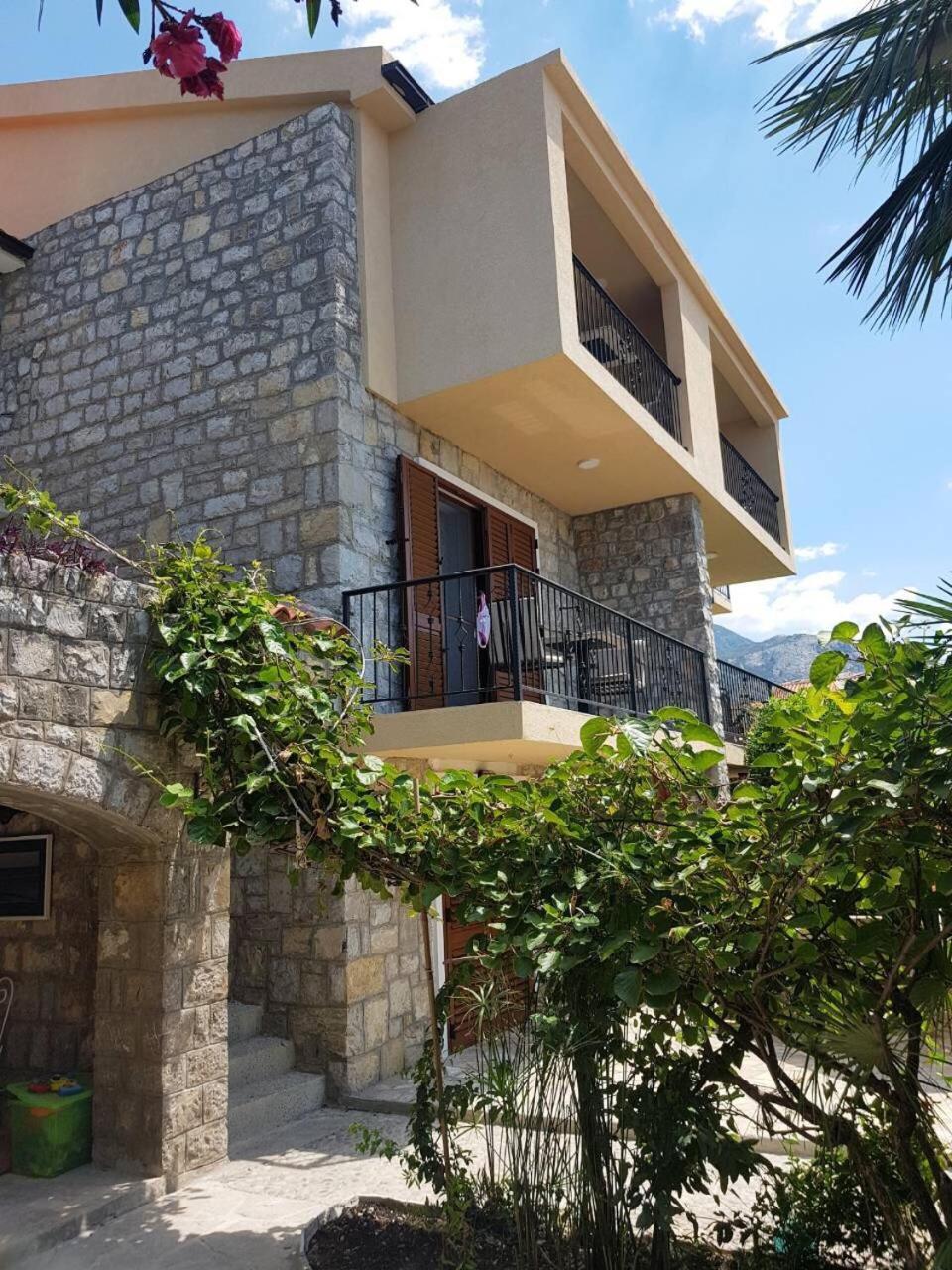 דירות Petrovac Reina מראה חיצוני תמונה